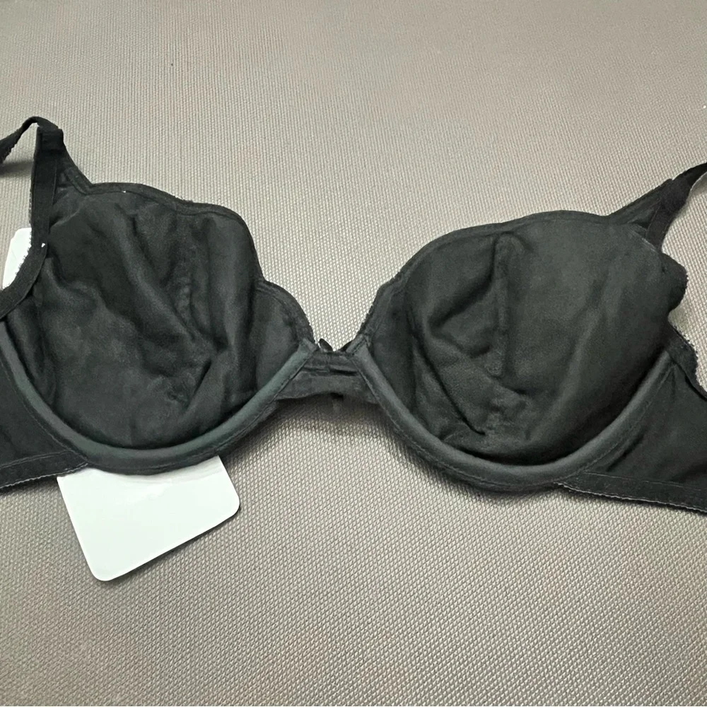 Olga Bra Petite Lightly Lined Underwire Black Lace USA 36B NOS Vintage 33847 NWT